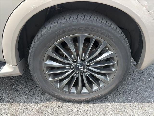 Used 2022 Champagne Quartz INFINITI  image 17