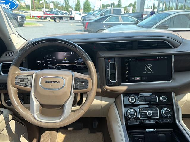 Used 2023 White Frost Tri-Coat GMC  image 8