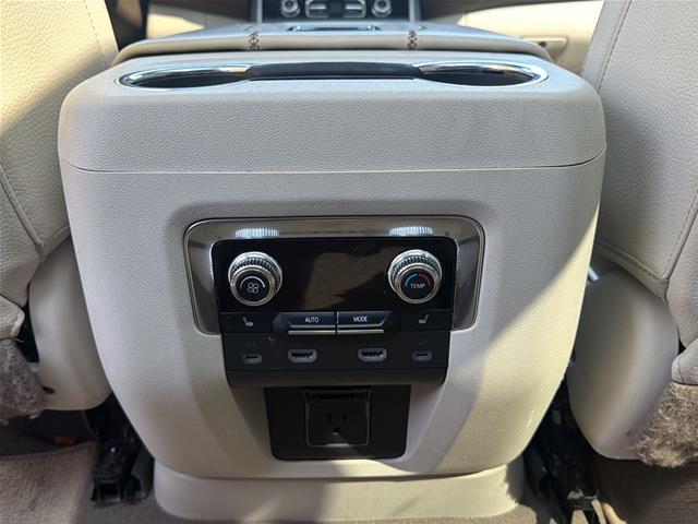 Used 2023 White Frost Tri-Coat GMC  image 9