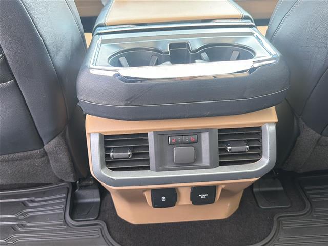 Used 2021 Star White Ford  image 20