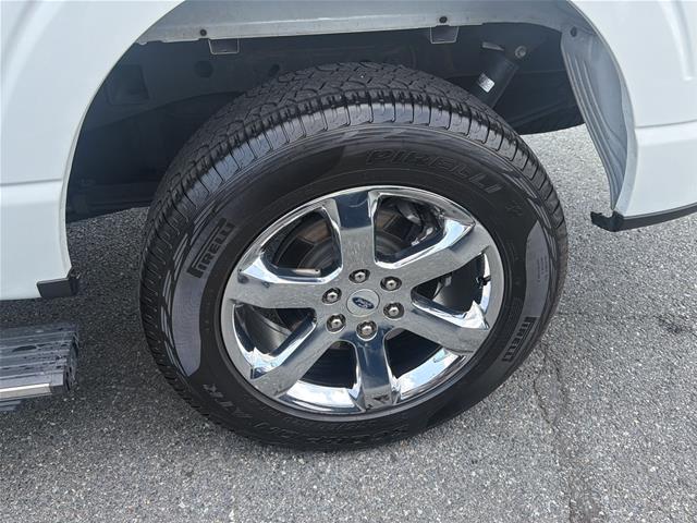Used 2021 Star White Ford  image 26