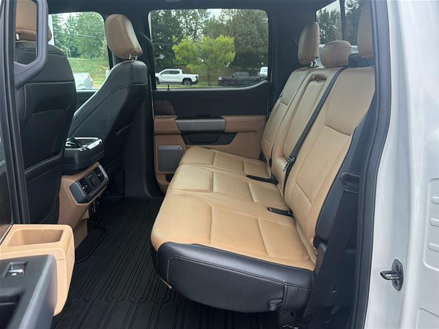 Used 2021 Star White Ford  image 7