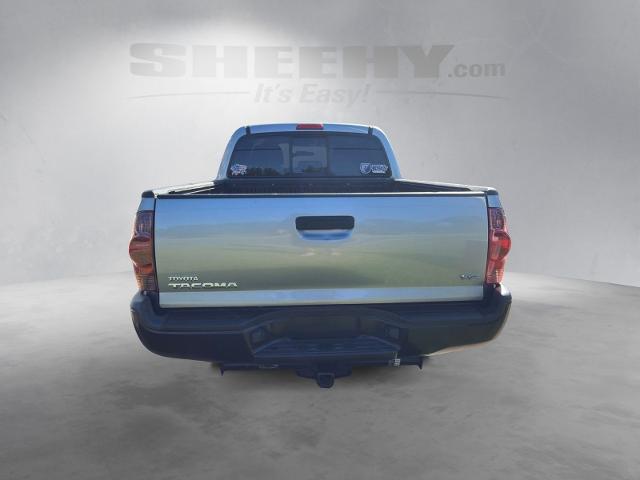 Used 2014 Silver Sky Metallic Toyota  image 13