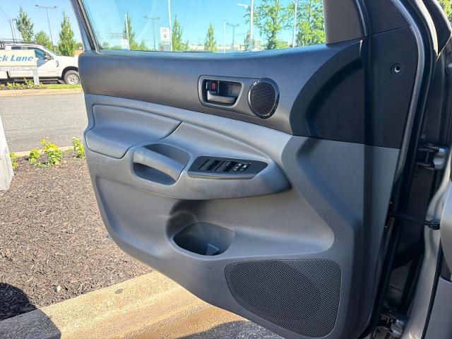 Used 2014 Silver Sky Metallic Toyota  image 23