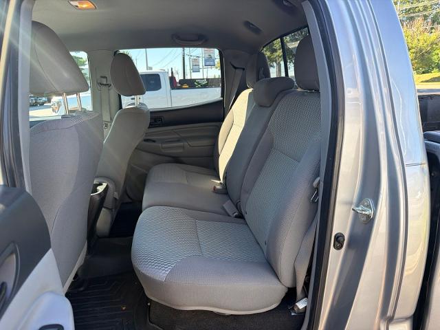 Used 2014 Silver Sky Metallic Toyota  image 7