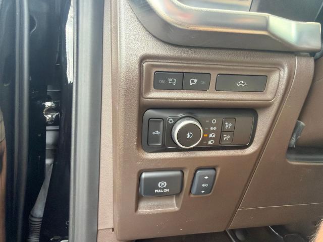 Used 2023 Black Metallic Ford  image 26
