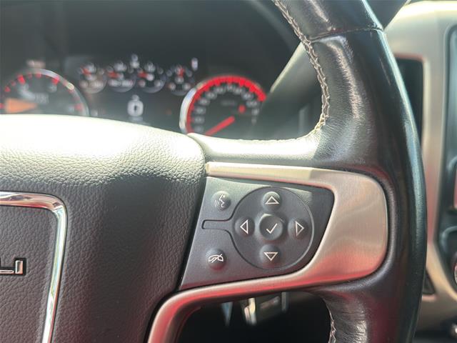 Used 2016 Onyx Black GMC  image 17