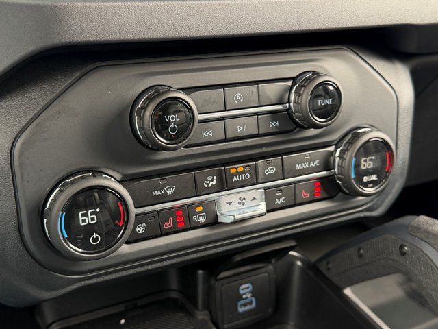 Used 2025 Velocity Blue Metallic Ford  image 20