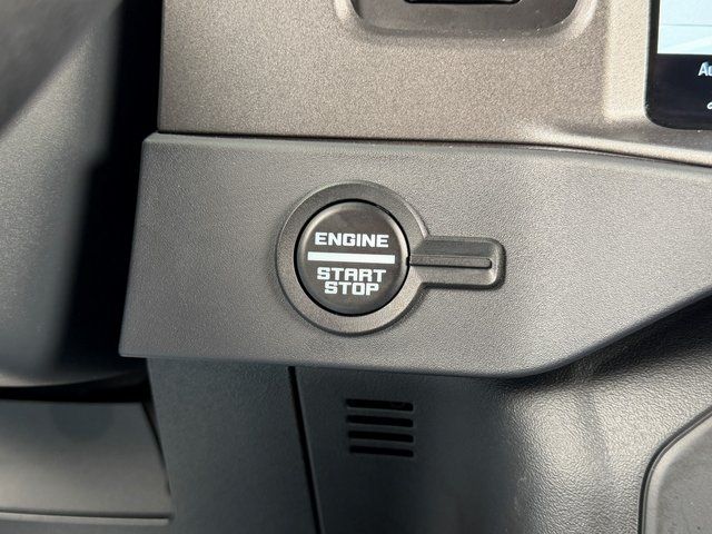 Used 2025 Velocity Blue Metallic Ford  image 27