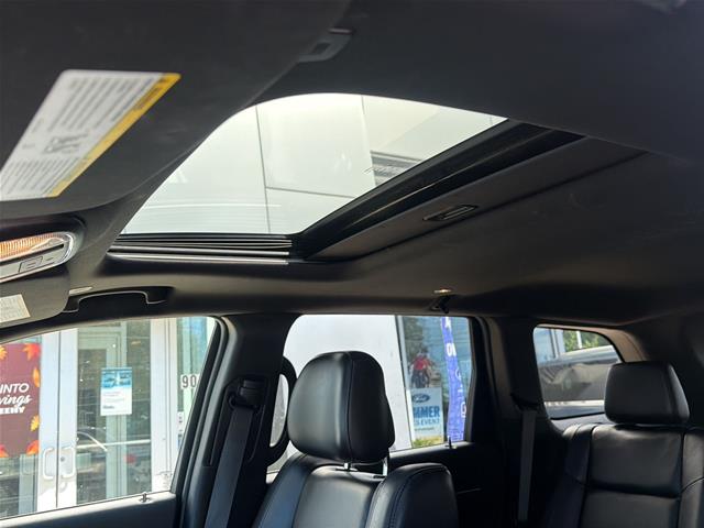 Used 2020 Granite Crystal Clearcoat Metallic Jeep  image 10