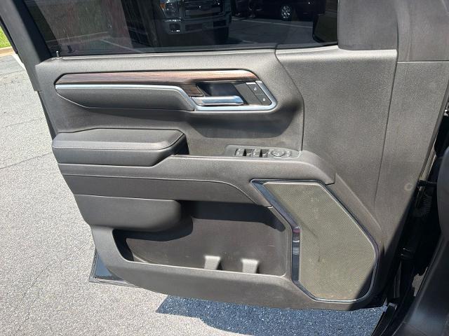 Used 2022 Black Chevrolet  image 25