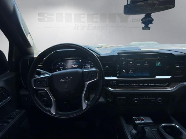 Used 2022 Black Chevrolet  image 3