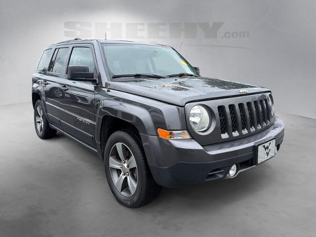 Used 2016 Crystal Metallic Jeep  image 2