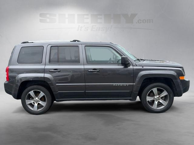 Used 2016 Crystal Metallic Jeep  image 9