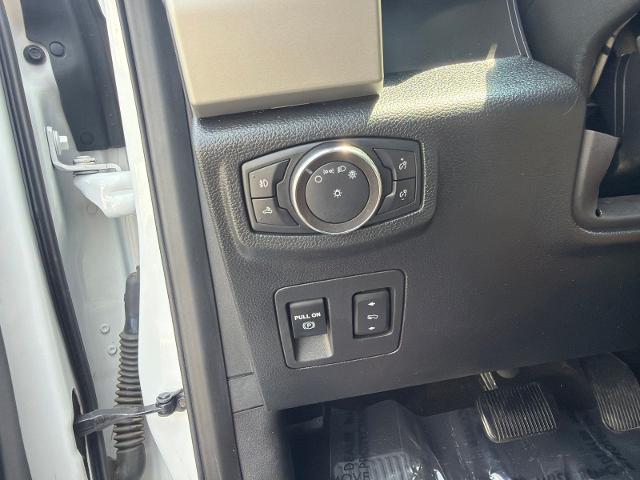Used 2020 Oxford White Ford  image 17