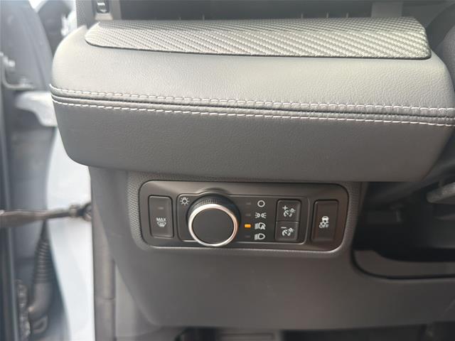 Certified Used 2024 Glacier Gray Metallic Ford  image 23