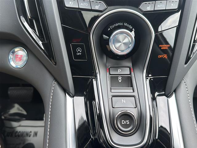 Used 2025 Platinum White Pearl Acura  image 17