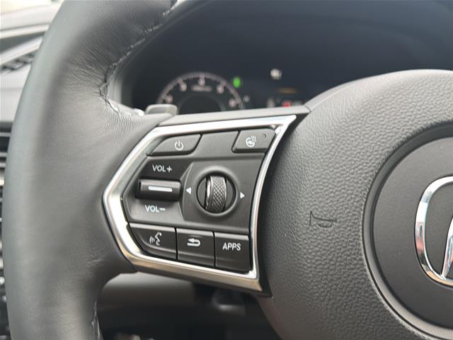 Used 2025 Platinum White Pearl Acura  image 26