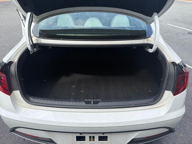 Used 2020 Quartz White Hyundai  image 24