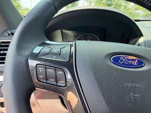 Used 2018 White Platinum Clearcoat Metallic Ford  image 16