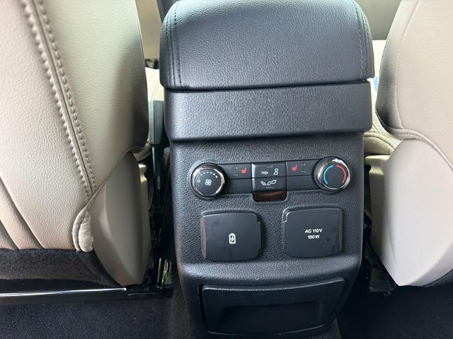 Used 2018 White Platinum Clearcoat Metallic Ford  image 19