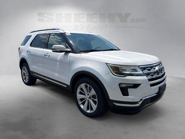 Used 2018 White Platinum Clearcoat Metallic Ford  image 2