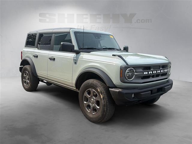 Used 2023 Cactus Green / Gray Ford  image 2