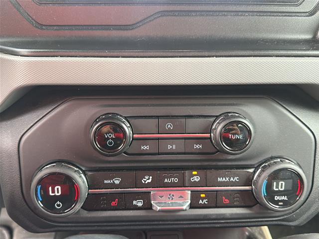 Used 2023 Cactus Green / Gray Ford  image 9