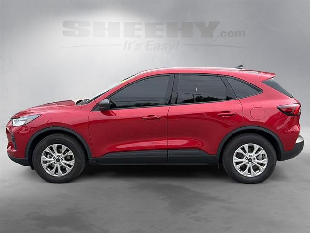 Used 2025 Rapid Red Metallic Tinted Clearcoat Ford  image 14