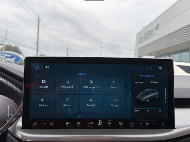 Used 2025 Rapid Red Metallic Tinted Clearcoat Ford  image 4