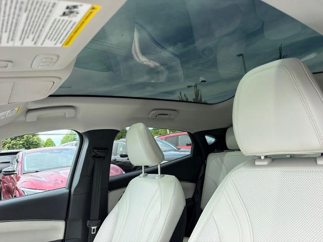 Used 2023 Space White Metallic Ford  image 10
