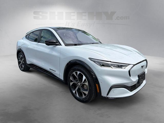Used 2023 Space White Metallic Ford  image 2