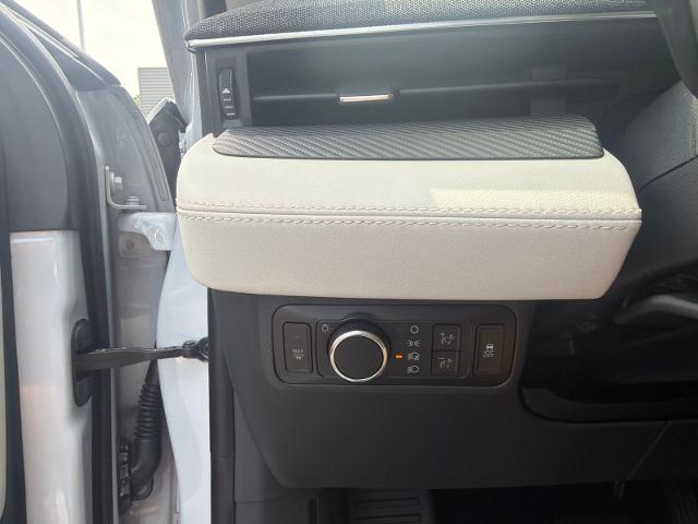 Used 2023 Space White Metallic Ford  image 23