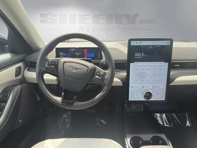 Used 2023 Space White Metallic Ford  image 3