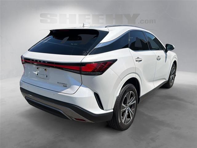 Used 2023 Eminent White Pearl Lexus  image 12