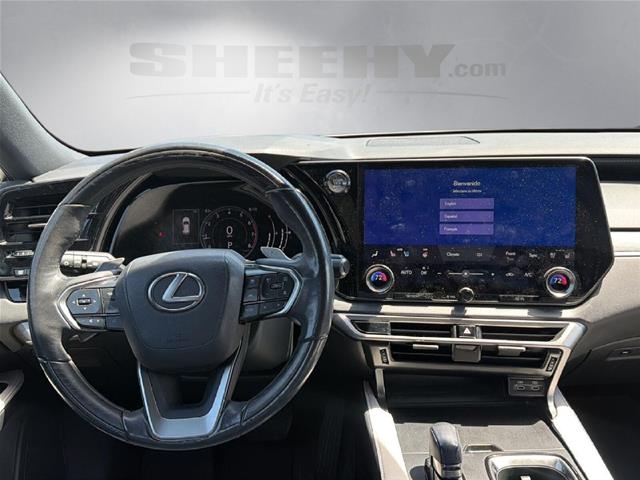 Used 2023 Eminent White Pearl Lexus  image 3