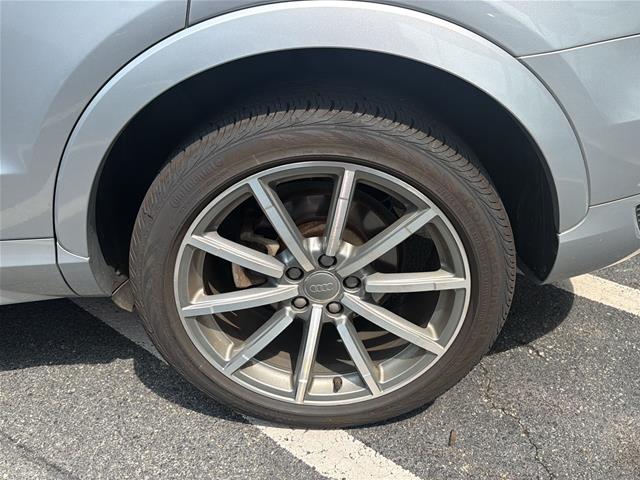 Used 2018 Florett Silver Metallic Audi  image 27