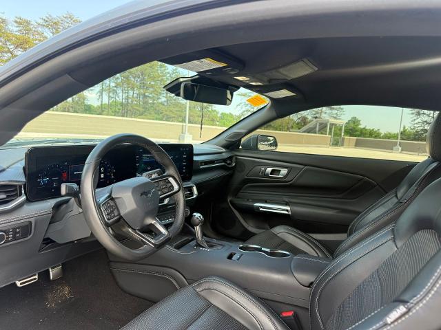 Used 2024 Vapor Blue Metallic Ford  image 9