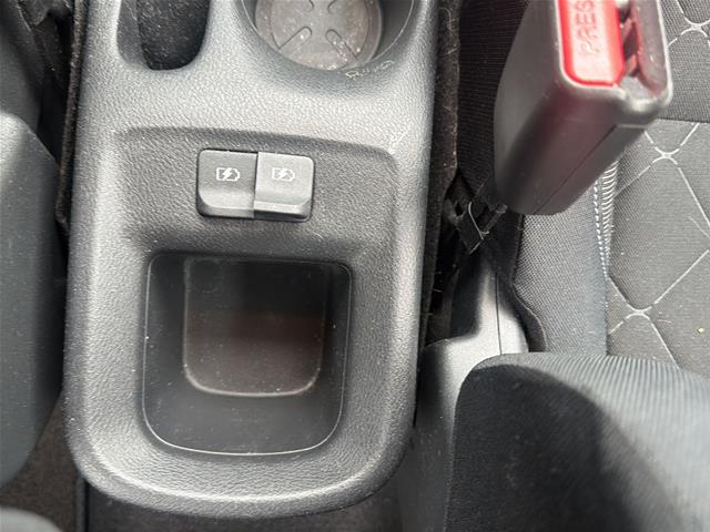 Used 2018 Super Black Nissan  image 17