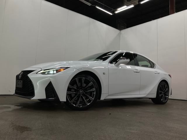 2021 Lexus IS