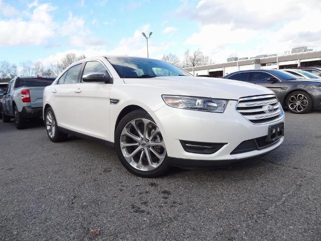 2016 Ford Taurus