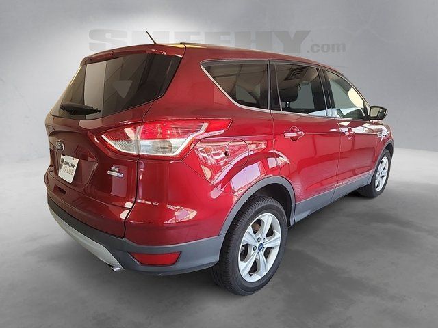 Used 2016 Ruby Red Metallic Ford  image 10