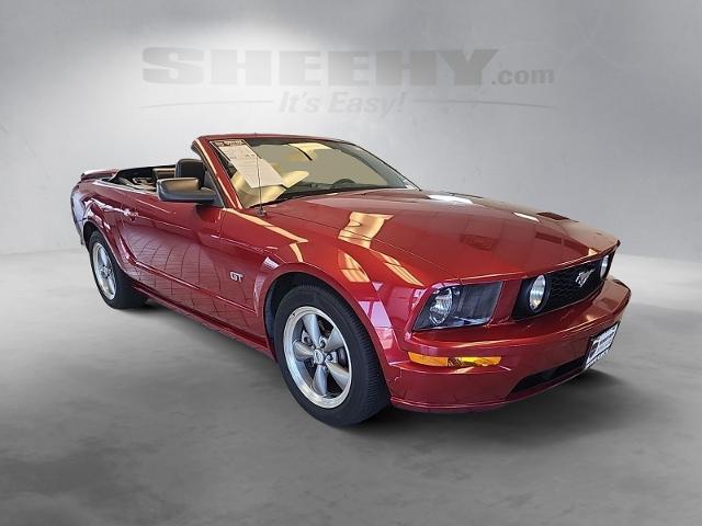 Used 2005 Redfire Clearcoat Metallic Ford  image 2