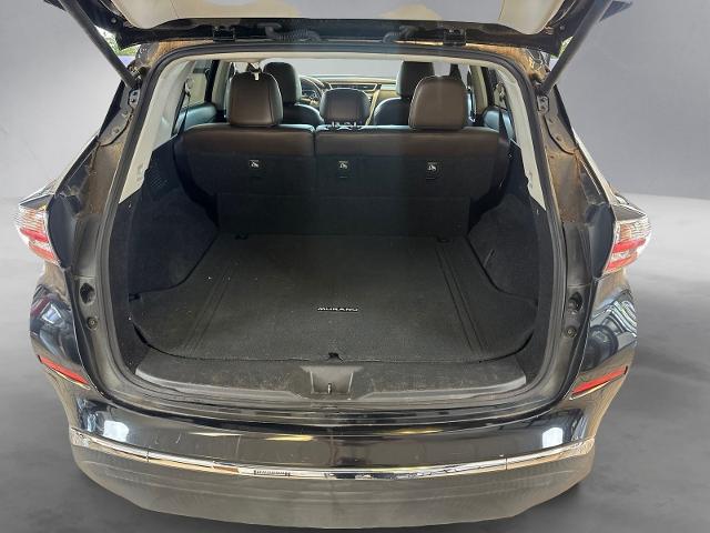Used 2015 Magnetic Black Nissan  image 24