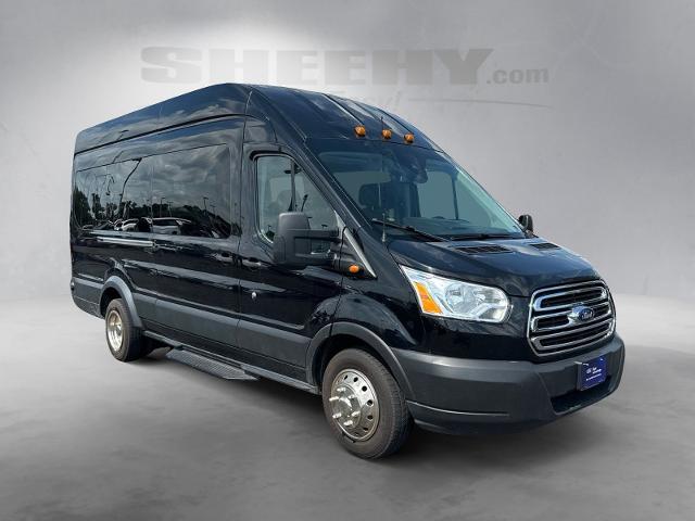 Used 2019 Shadow Black Ford  image 2