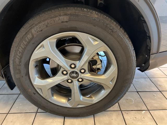 Used 2025 Carbonized Gray Metallic Ford  image 27