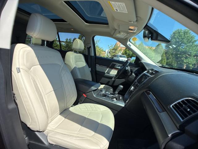 Used 2017 Shadow Black Ford  image 27