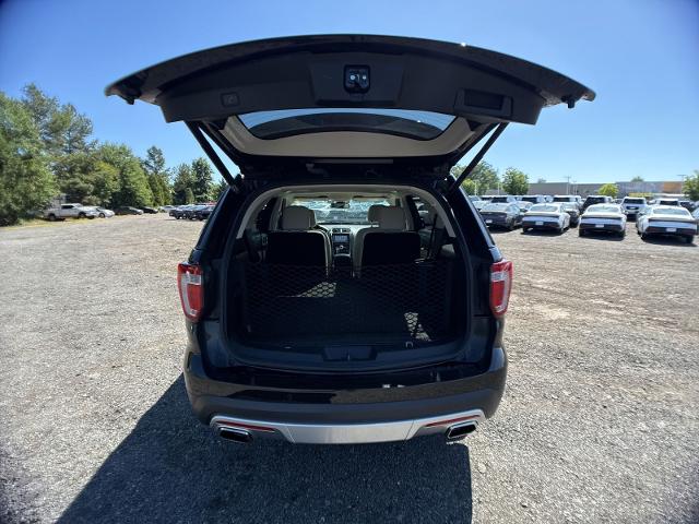 Used 2017 Shadow Black Ford  image 30