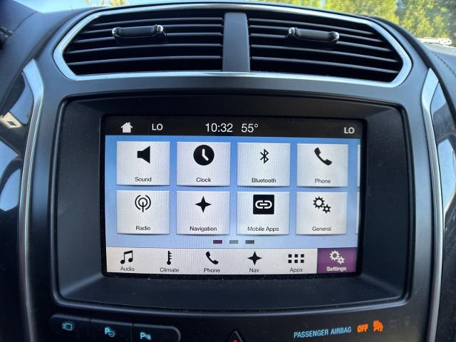 Used 2017 Shadow Black Ford  image 4