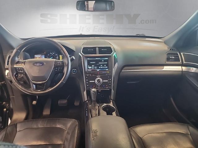 Used 2016 Shadow Black Ford  image 3